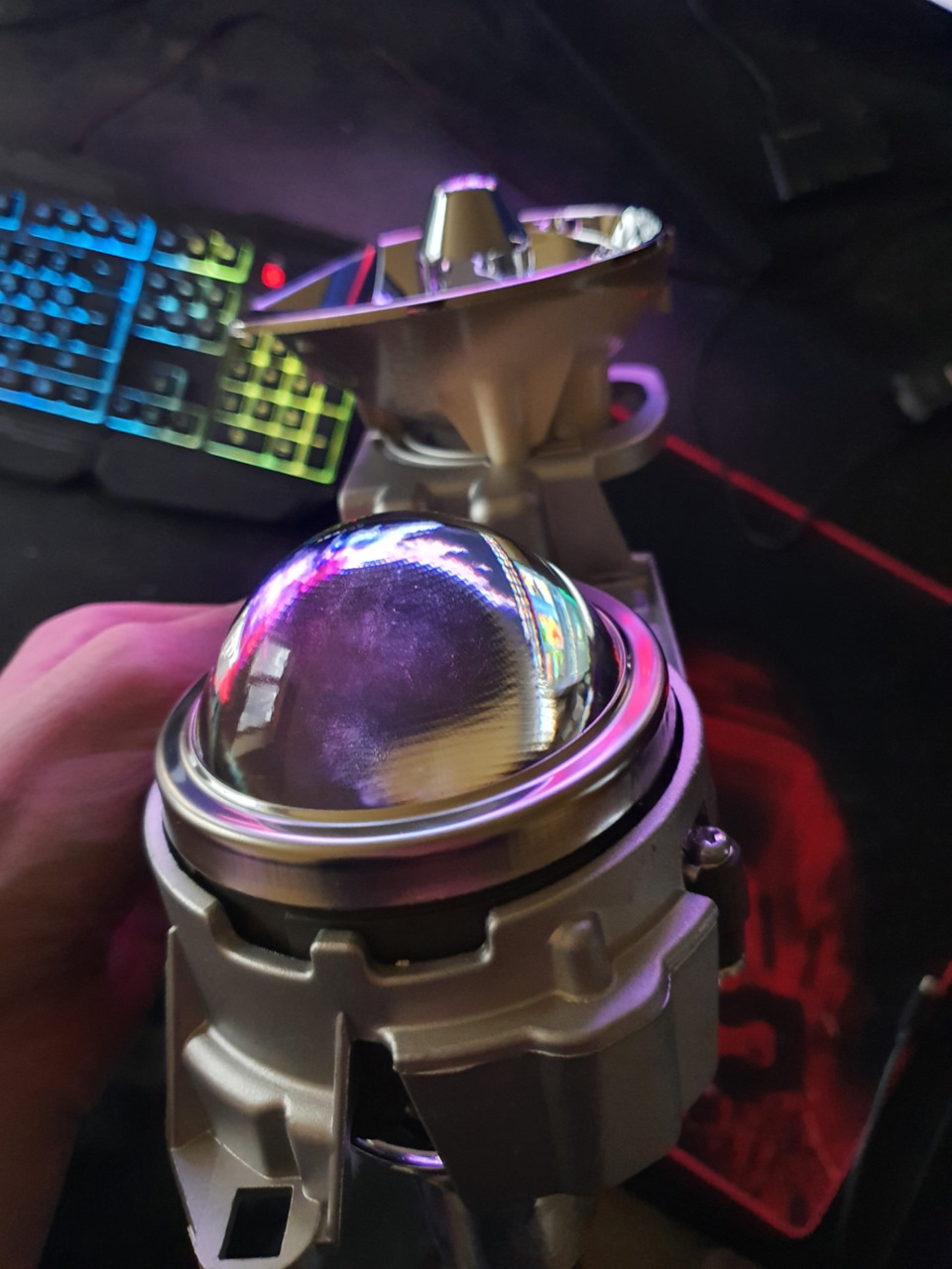 Продаю линзу из правой фары — Hyundai Grandeur (TG), 3,3 л., 2008 года ...