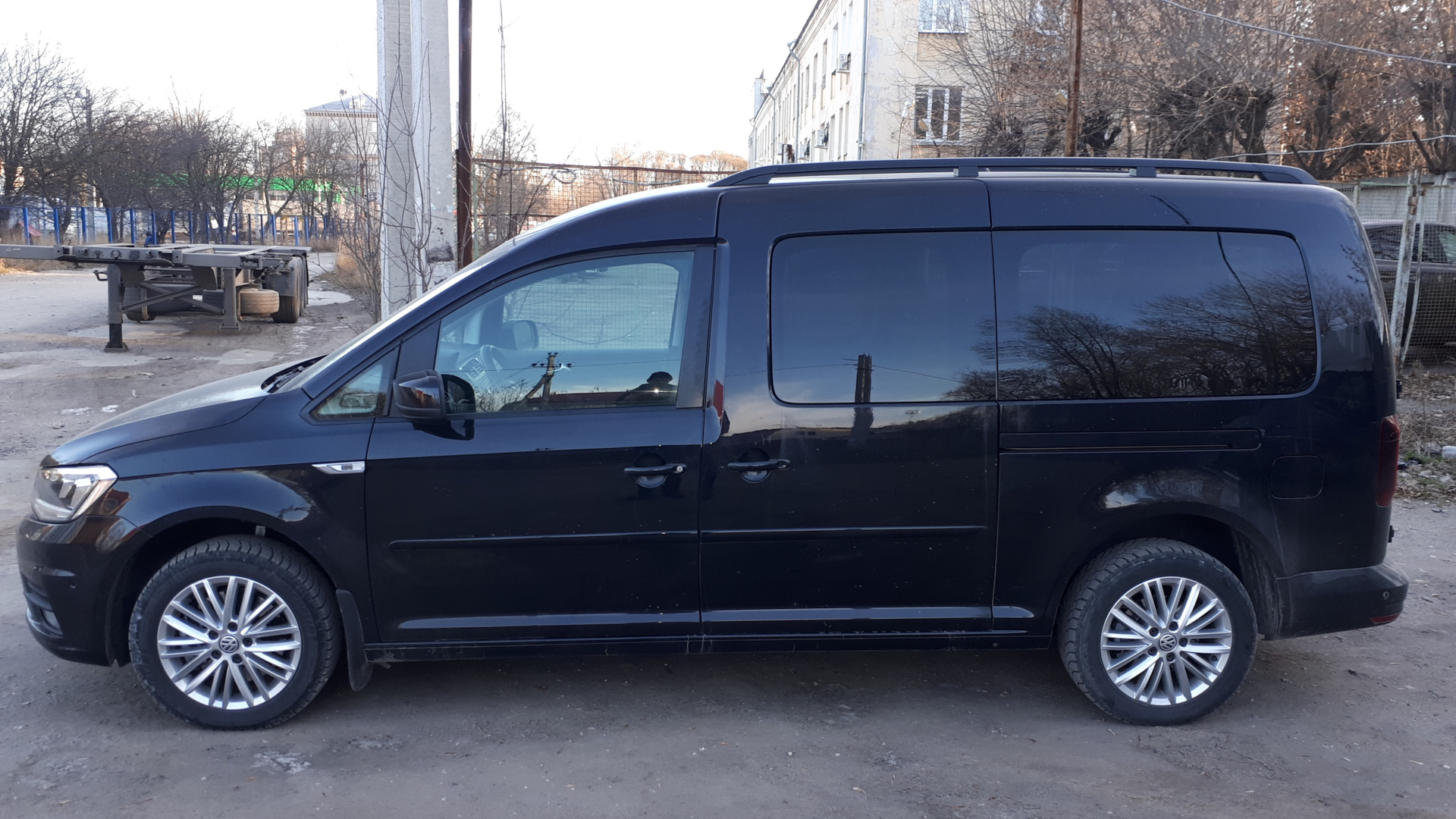 Volkswagen Caddy (4G) 1.4 гибридный 2017 | Макси Метан на DRIVE2