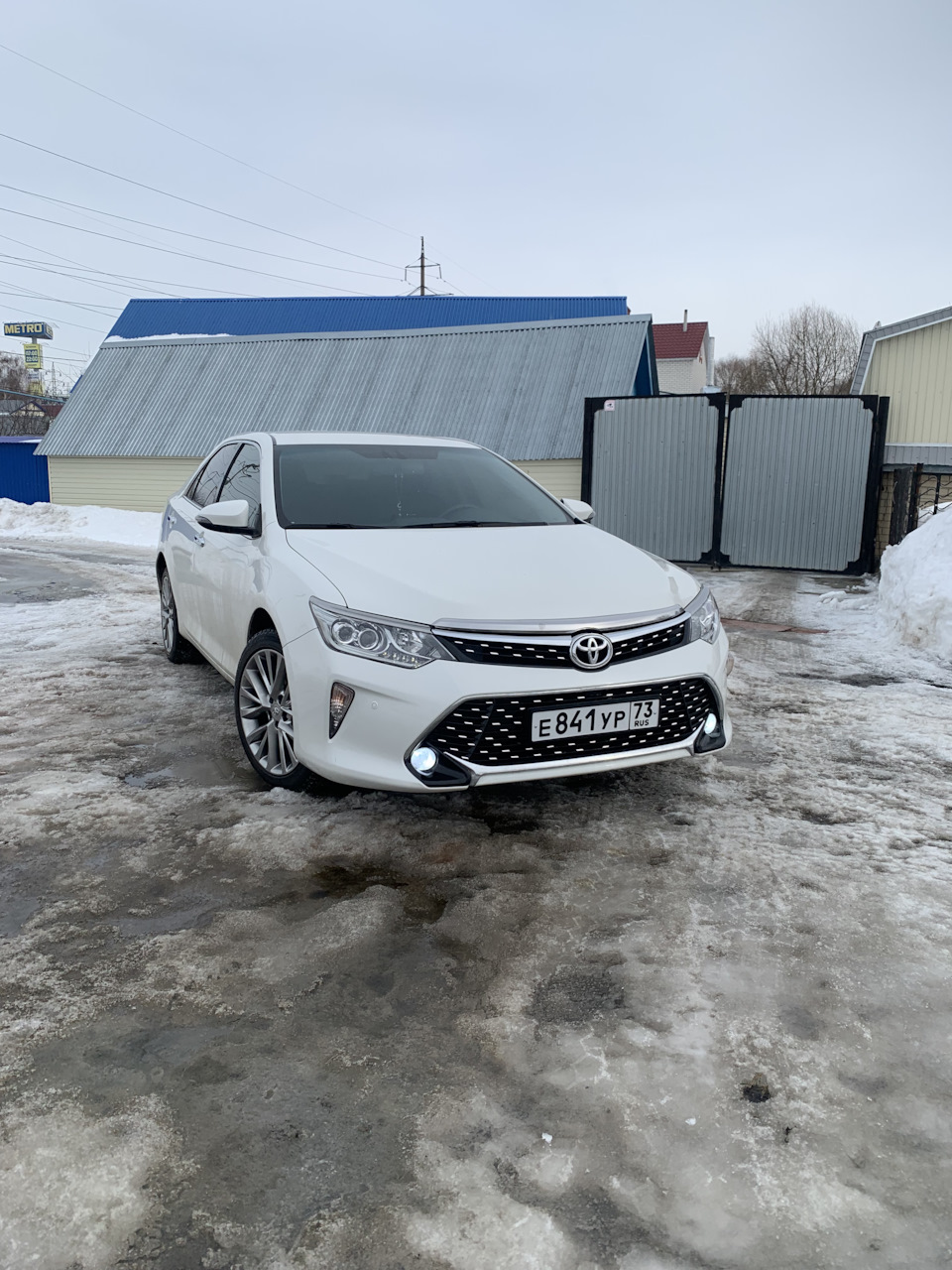 Хром накладки на решетки — Toyota Camry (XV50), 2 л, 2017 года | просто так  | DRIVE2