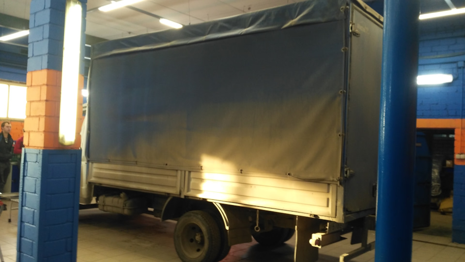 Замена лобового стекла — ГАЗ Газель, 2 л, 2007 года | кузовной ремонт ...