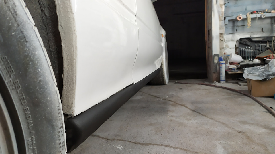 Перетяжка потолка карпетом — Audi 80 (B3), 1,8 л, 1988 года | своими ...