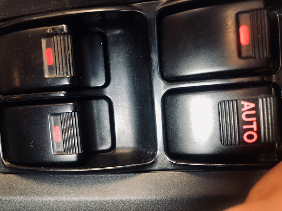 Подсветка кнопок стеклоподъемника — Honda Accord (6G), 2 л., 1998 года ...