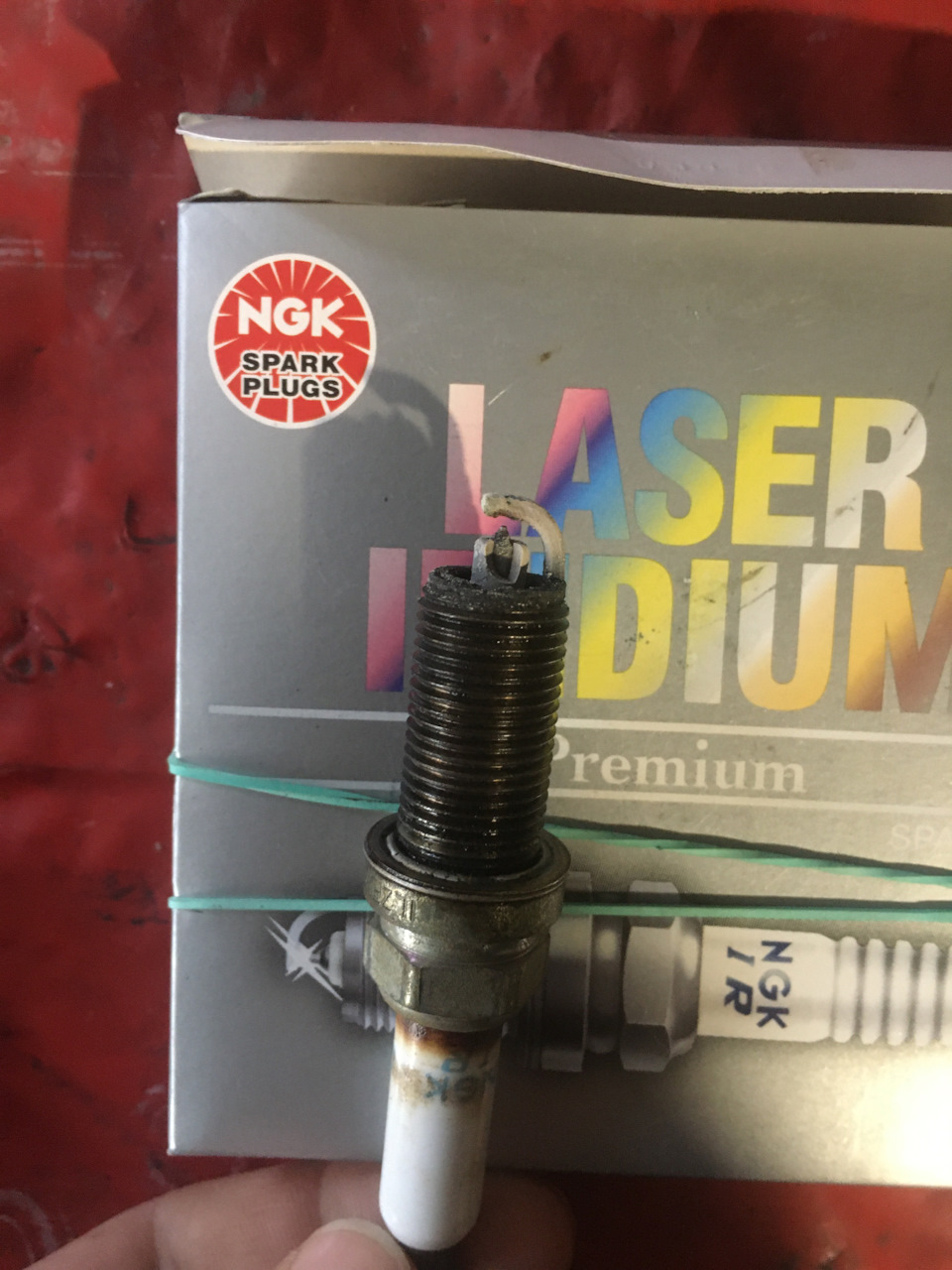 Свечи зажигания. — BMW 5 series (E60), 2,5 л, 2005 года | расходники ...