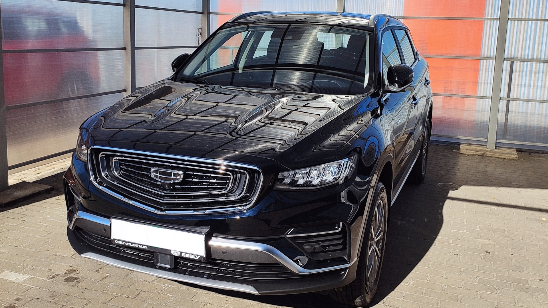 Geely atlas new flagship. Geely Atlas Pro flagship+ панорамная крыша. Atlas flagship Sport 2.0t.