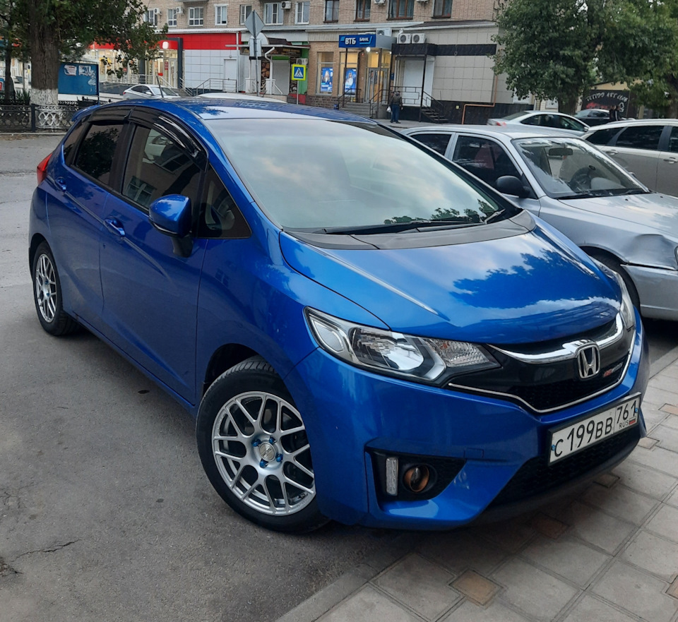 Багажник THULE и подготовка авто к осенне-зимнему периоду — Honda Fit (3G),  1,3 л, 2016 года | аксессуары | DRIVE2