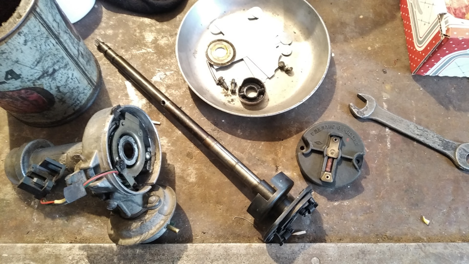 Холостые в ноль, часть 3. А не в трамблере ли дело? Ревизия, замена ...