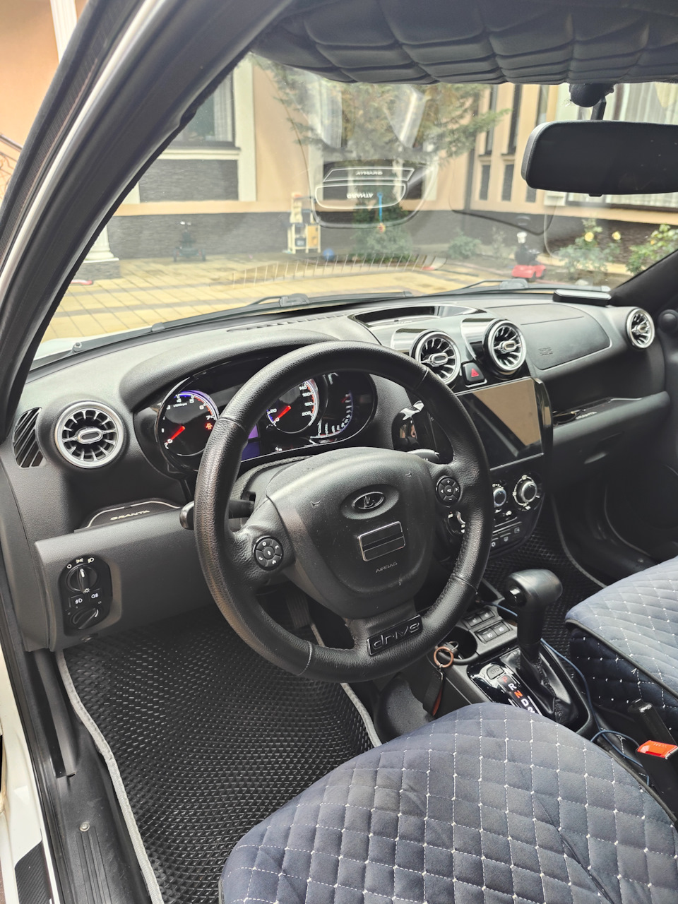 Фото в бортжурнале Lada Granta