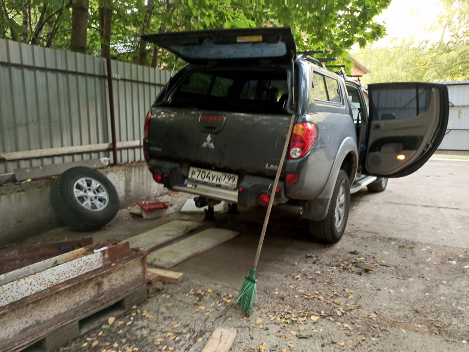 Фото в бортжурнале Mitsubishi L200 (4G)