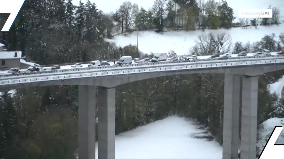 Как в фильмах про зомби-апокалипсис. — Audi A4 (B9)