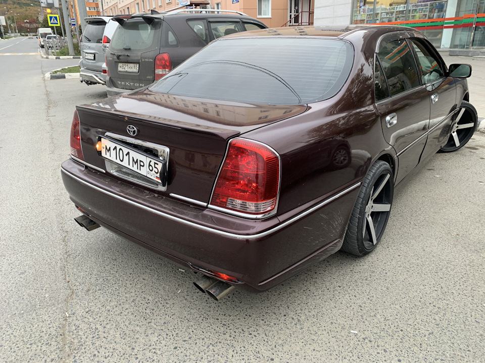 Тойота Majesta Crown s170