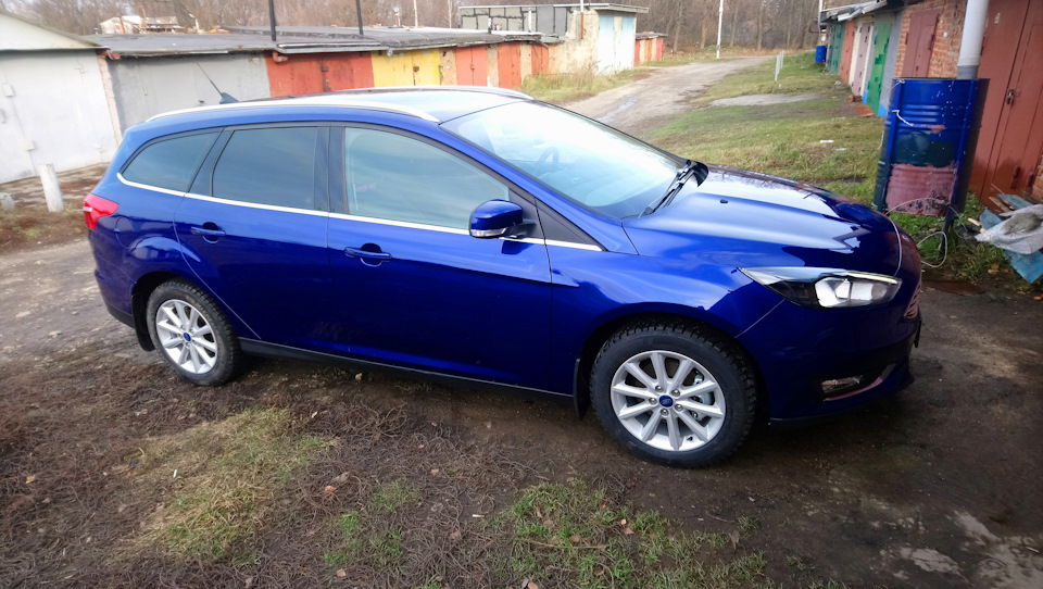 Ford Focus 3 Impact Blue