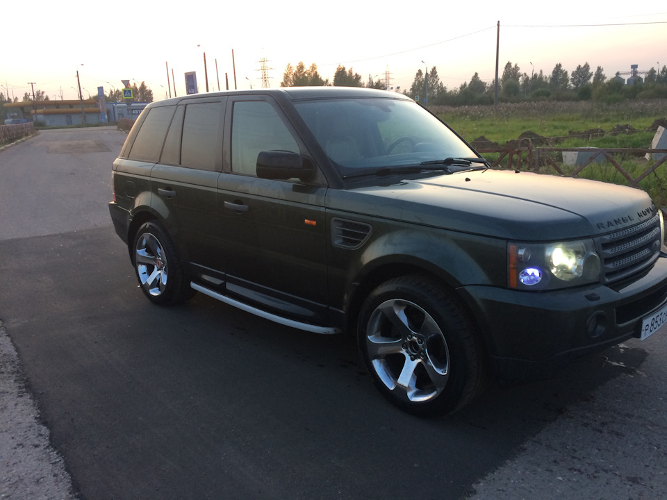 Бьет руль range rover sport