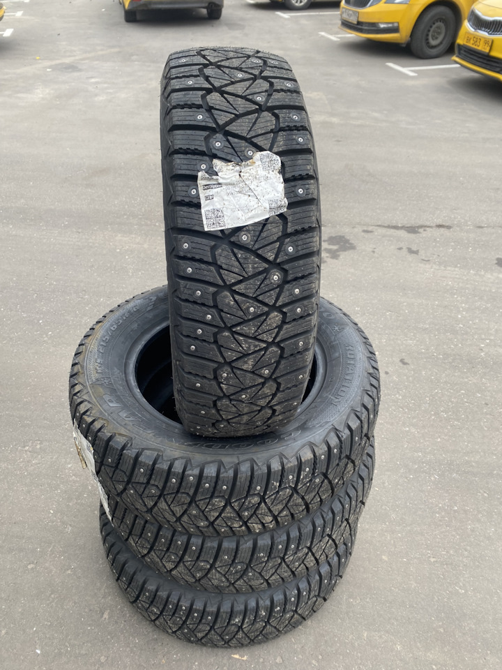 Goodyear ultragrip 215 65 r16