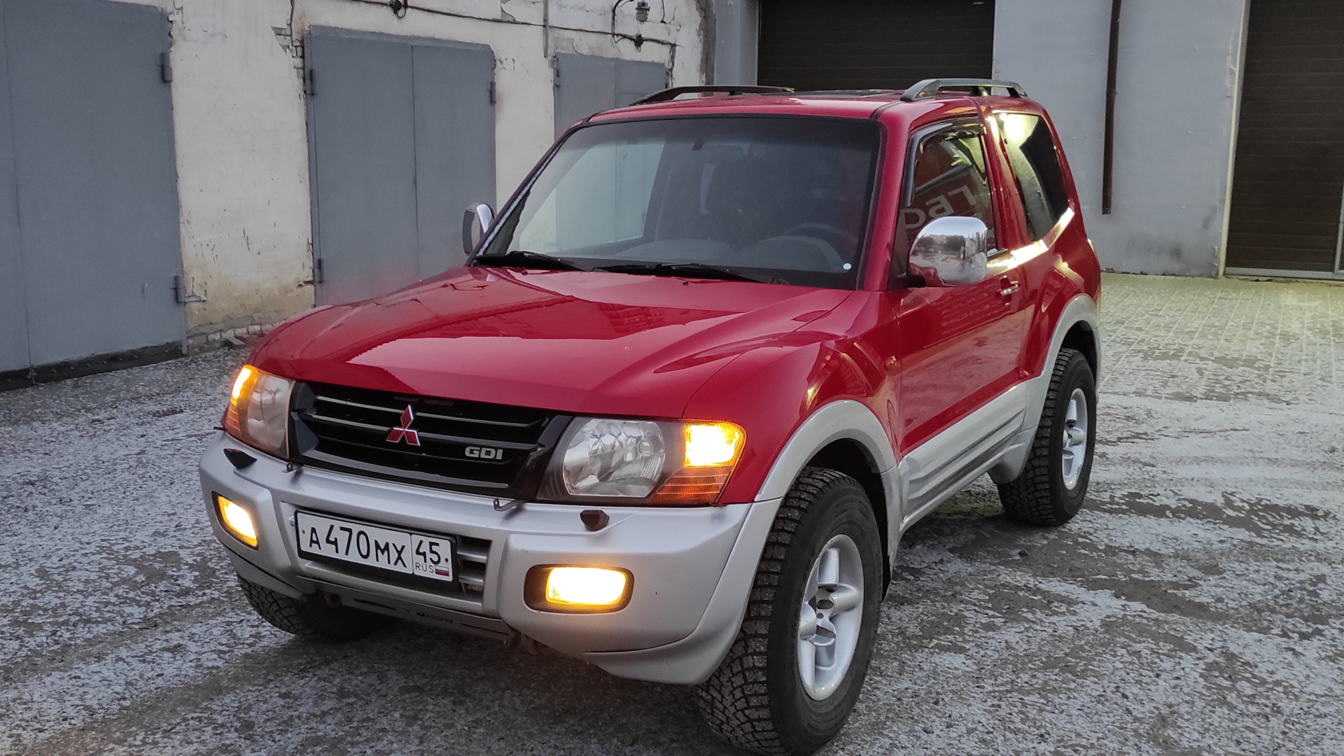 Продажа Mitsubishi Pajero (3G) 2000 (бензин, АКПП) — с историей  обслуживания — DRIVE2.RU