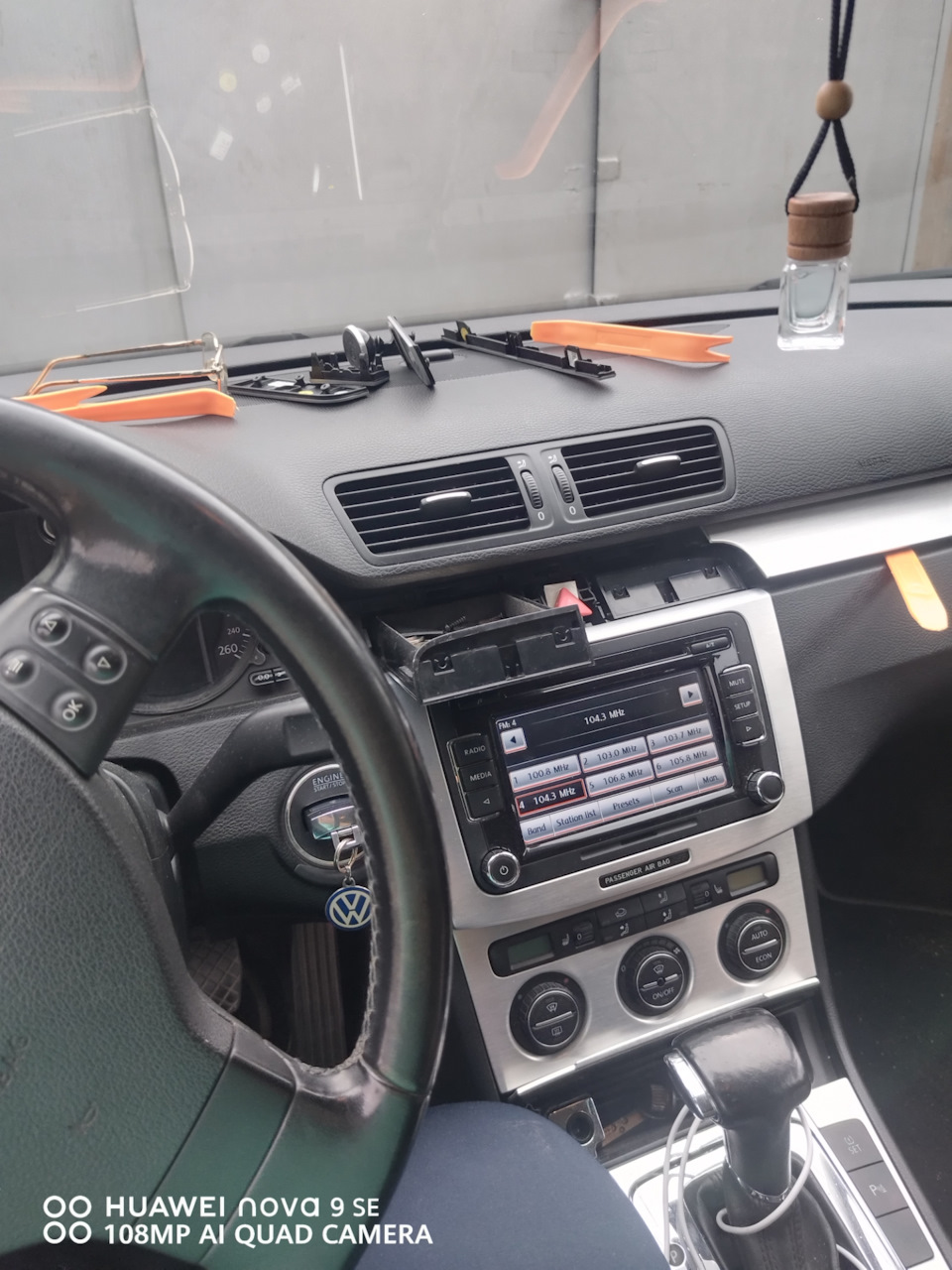 Ящики — бардачки — Volkswagen Passat B6, 2 л, 2006 года | поломка | DRIVE2