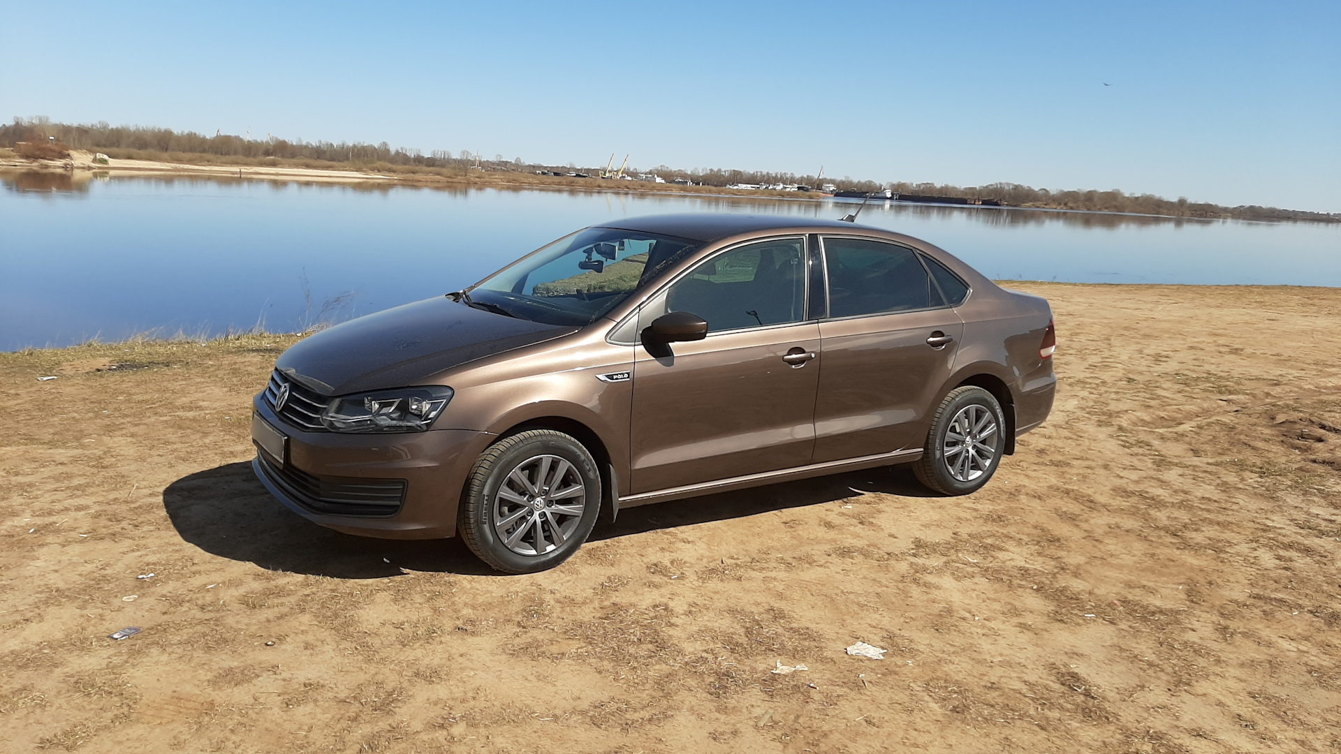 Volkswagen Polo Sedan 1.6 бензиновый 2019 | Коричневый трюфель 🙂 на DRIVE2