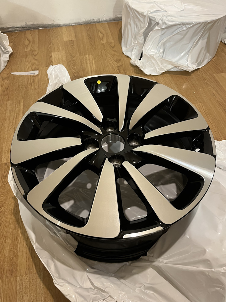 Литые диски Peugeot Citroen 7,5Jx17 ET35 4x108 на Peugeot 3008 (1G ...