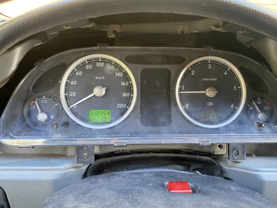 3813. тахометр газель 406. стрелка спидометр нива 21213. тахометр газ 402. газель тахометр прыгает.