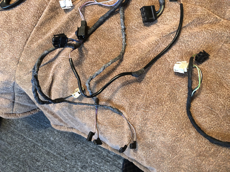 W8AAAgFTU-A-960.jpg