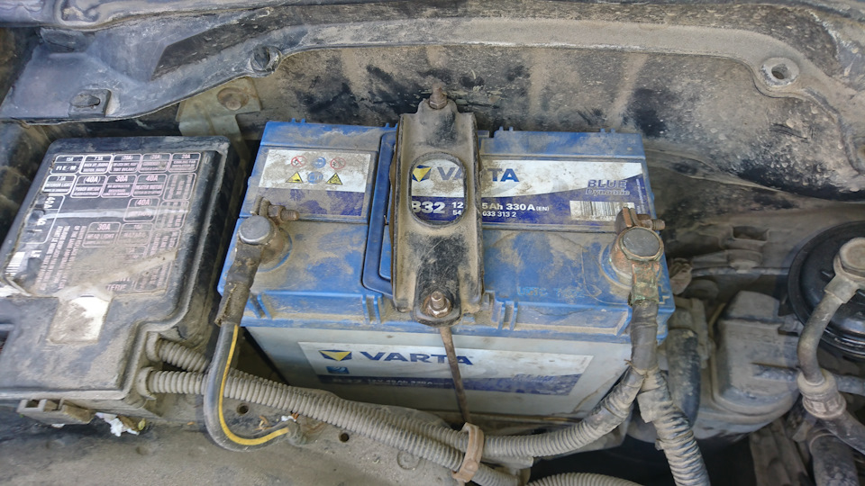 Новый аккумулятор и замена датчика ELD — Honda Civic (6G), 1,6 л., 1999 ...