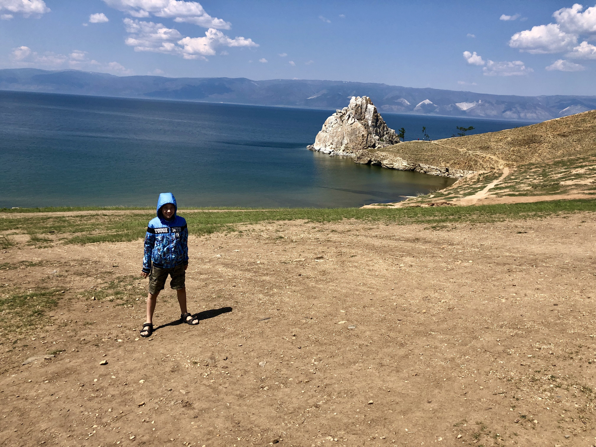 Baikal новости. Хужир Ольхон. Хужир Байкал. Остров Ольхон Хужир. Ольхон Байкал летом.