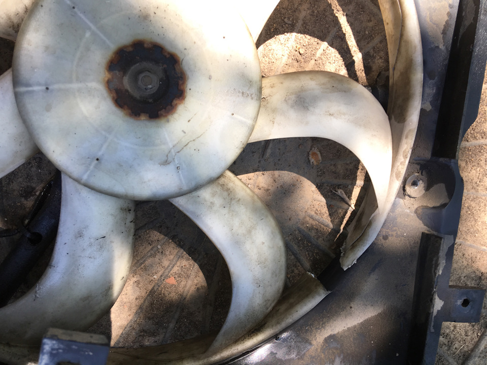 Фото в бортжурнале Geely MK Cross