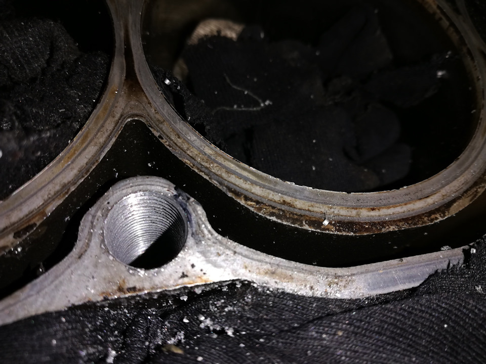 Восстановление резьбы в блоке под болты гбц. — Volkswagen Golf Mk4, 1,4 ...