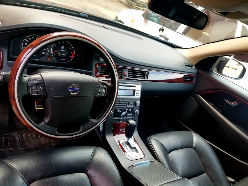 Деревянный руль — Volvo S80 (2G), 2,5 л, 2008 года | аксессуары | DRIVE2