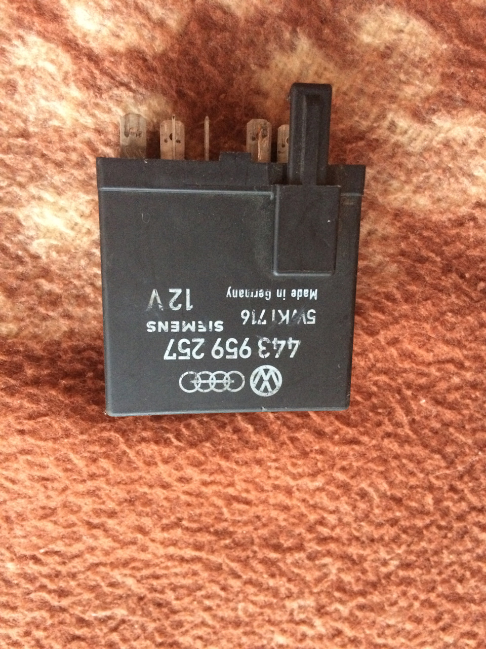 443959257 Реле стеклоподъемника Audi 80, 90 B3 1986-1991 VAG | Запчасти ...