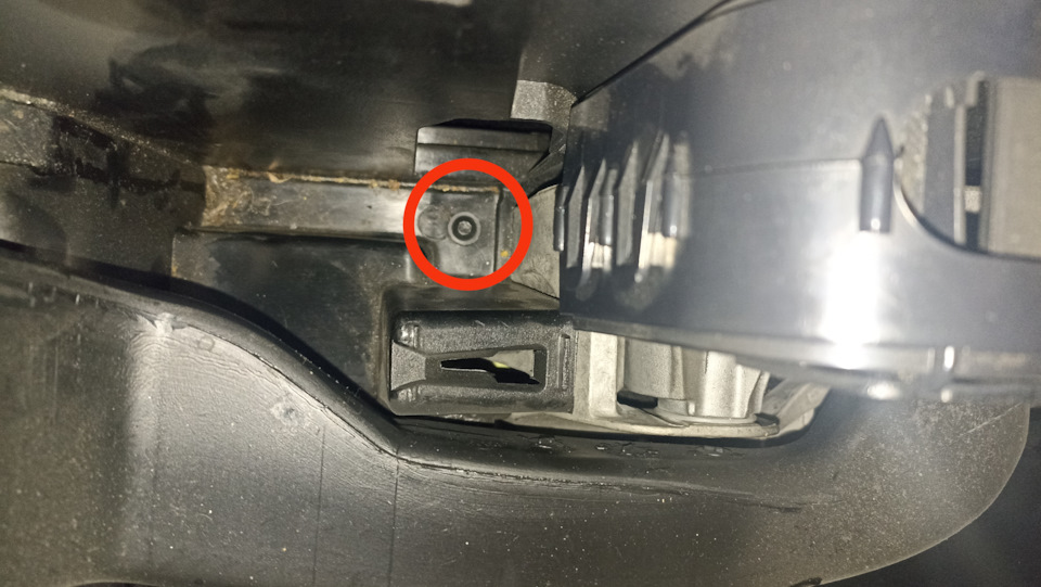 Регулировка ручника без снятия сидений. — Volkswagen Golf Mk5, 1,4 л ...