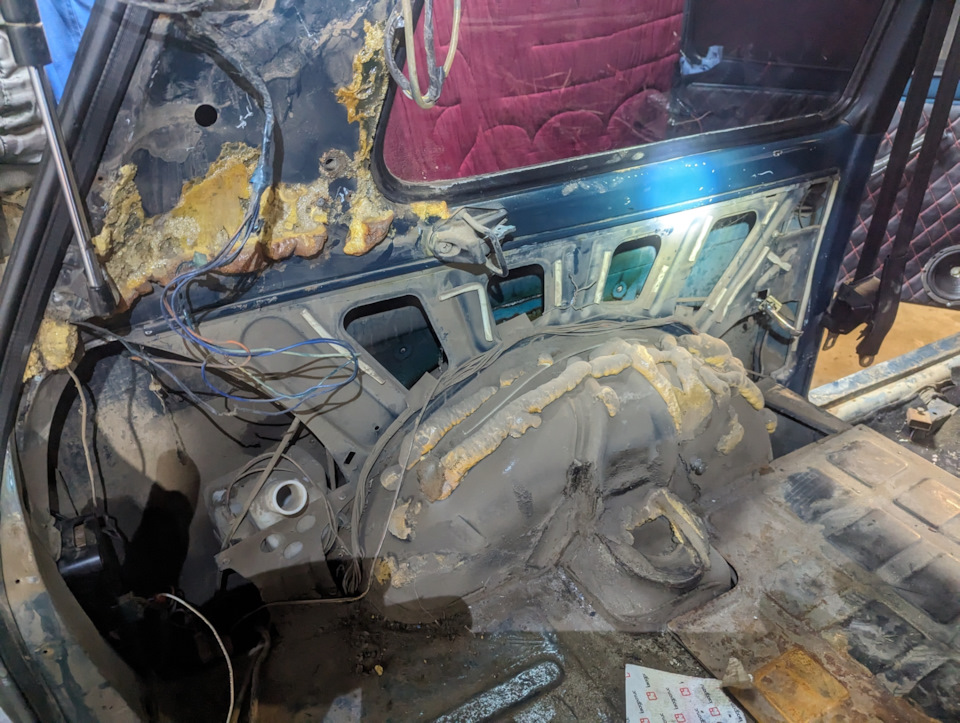 #11 Разборка, пенная шумоизоляция и прочее — Lada 4x4 3D, 1,7 л, 1999 ...