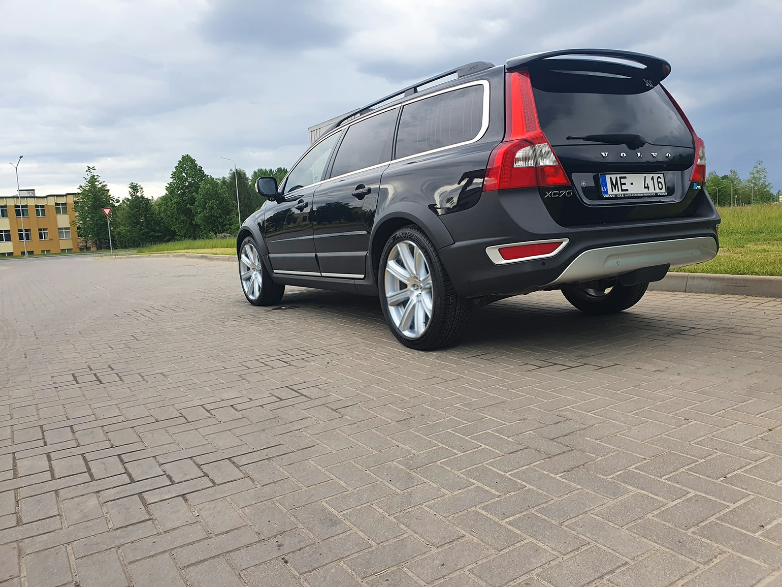 Пересадка с R18 на R20 — Volvo XC70 III, 2,4 л, 2009 года | колёсные диски  | DRIVE2