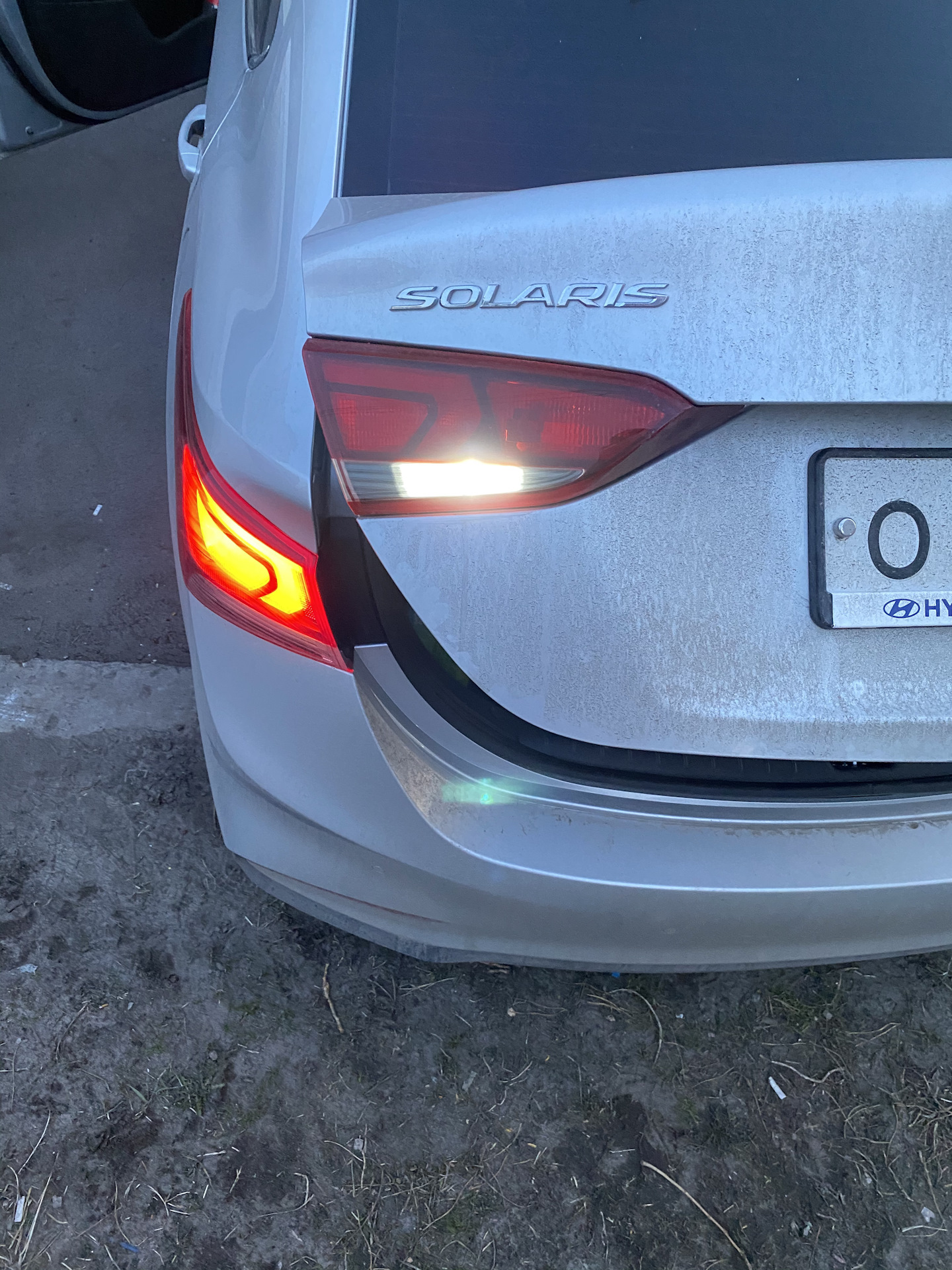 Лампы в задние огни — Hyundai Solaris (2G), 1,6 л, 2020 года ...