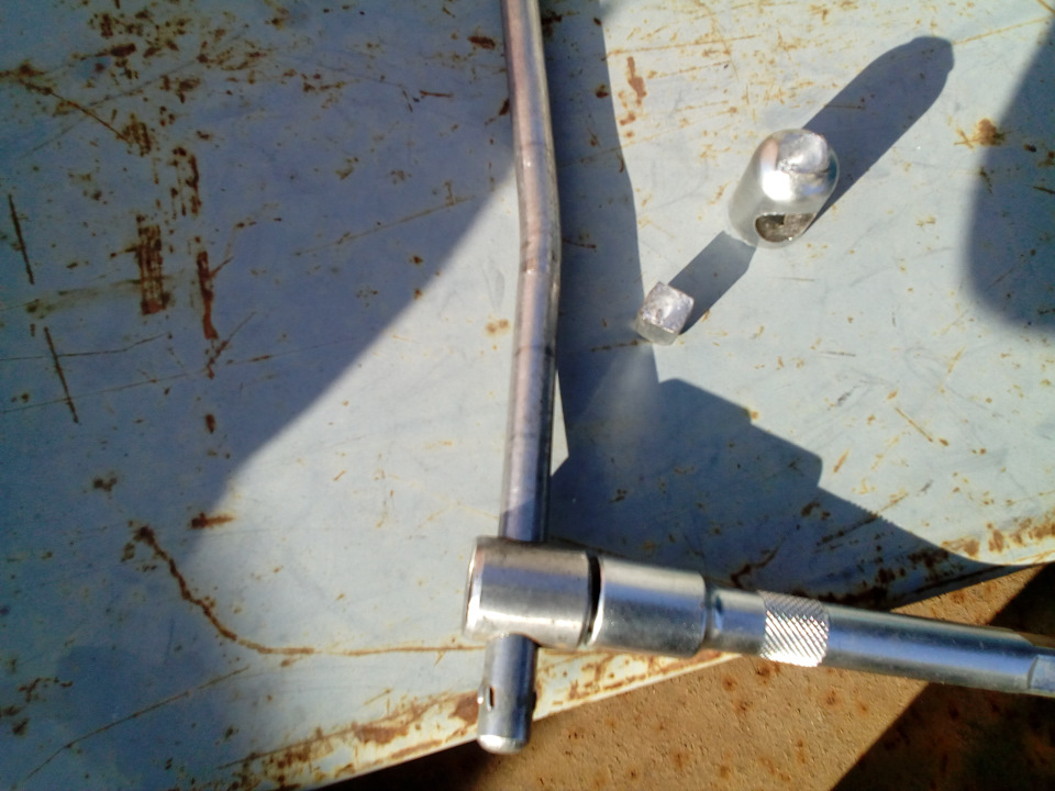 Help. кто подскажет как открутить ступичную гайку? — Opel Kadett E, 1,3 ...