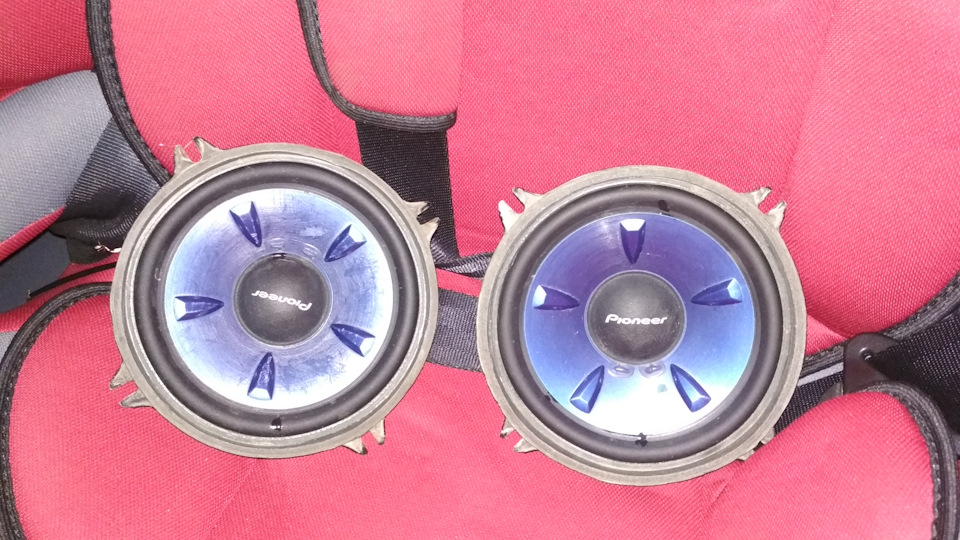 Динамики в задние двери. Pioneer TS H-1303 — Peugeot 206, 1,4 л, 2005 ...
