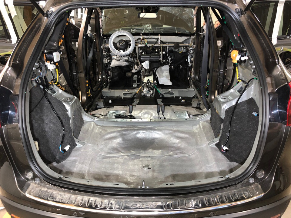 Шумоизоляция мазда сх 5. Шумоизоляция мазда сх 5. Мазда сх-5 шумоизоляция пола. Mazda cx 5 шумоизоляция салона. Мазда сх-5 шумоизоляция днища.