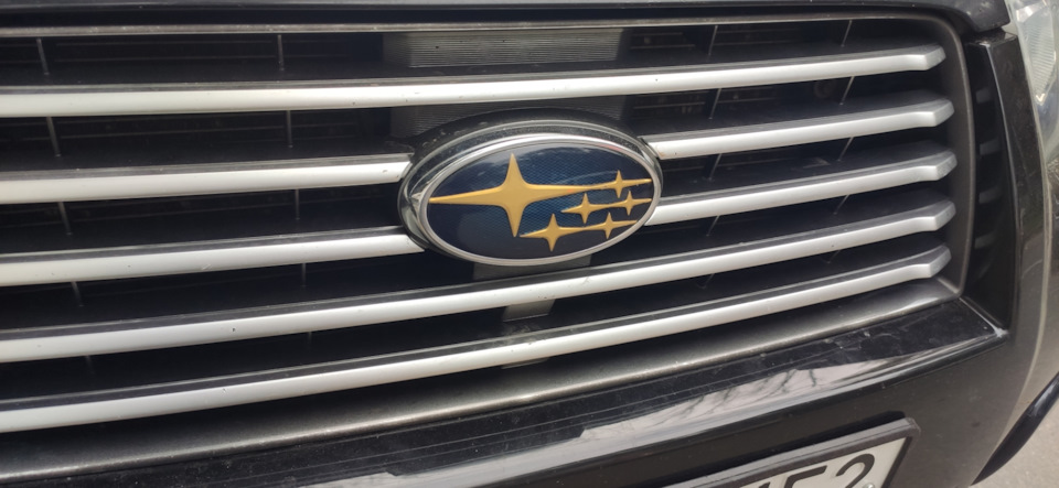 Покрас значка — Subaru Forester (SG), 2,5 л, 2006 года | стайлинг | DRIVE2