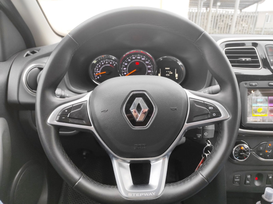 Фото в бортжурнале Renault Logan Stepway