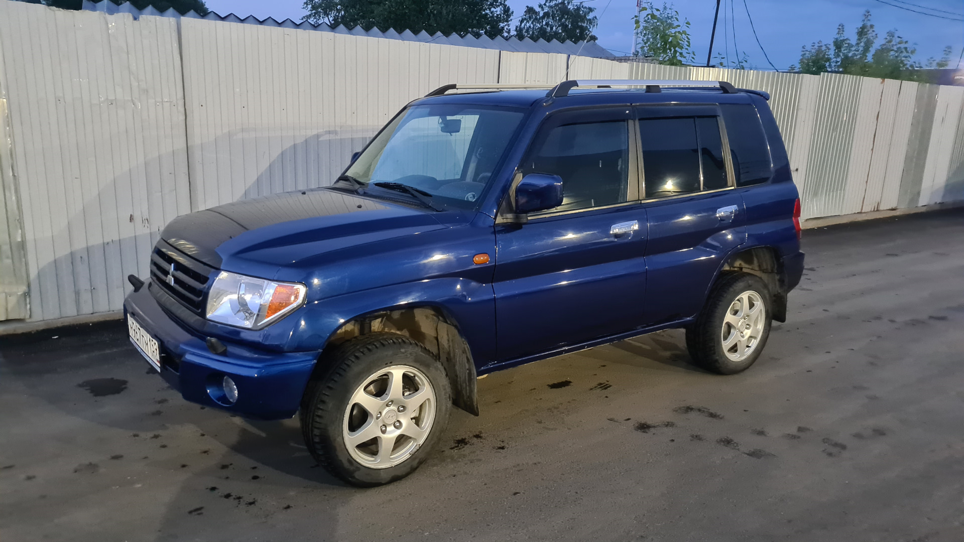 Mitsubishi pajero pinin 1.8. Паджеро Пинин 1,8. Паджеро Пинин 1.8 MPI. ГБО Pajero Pinin. Mitsubishi Pajero Pinin 1.8 at, 2000 тюнинг.