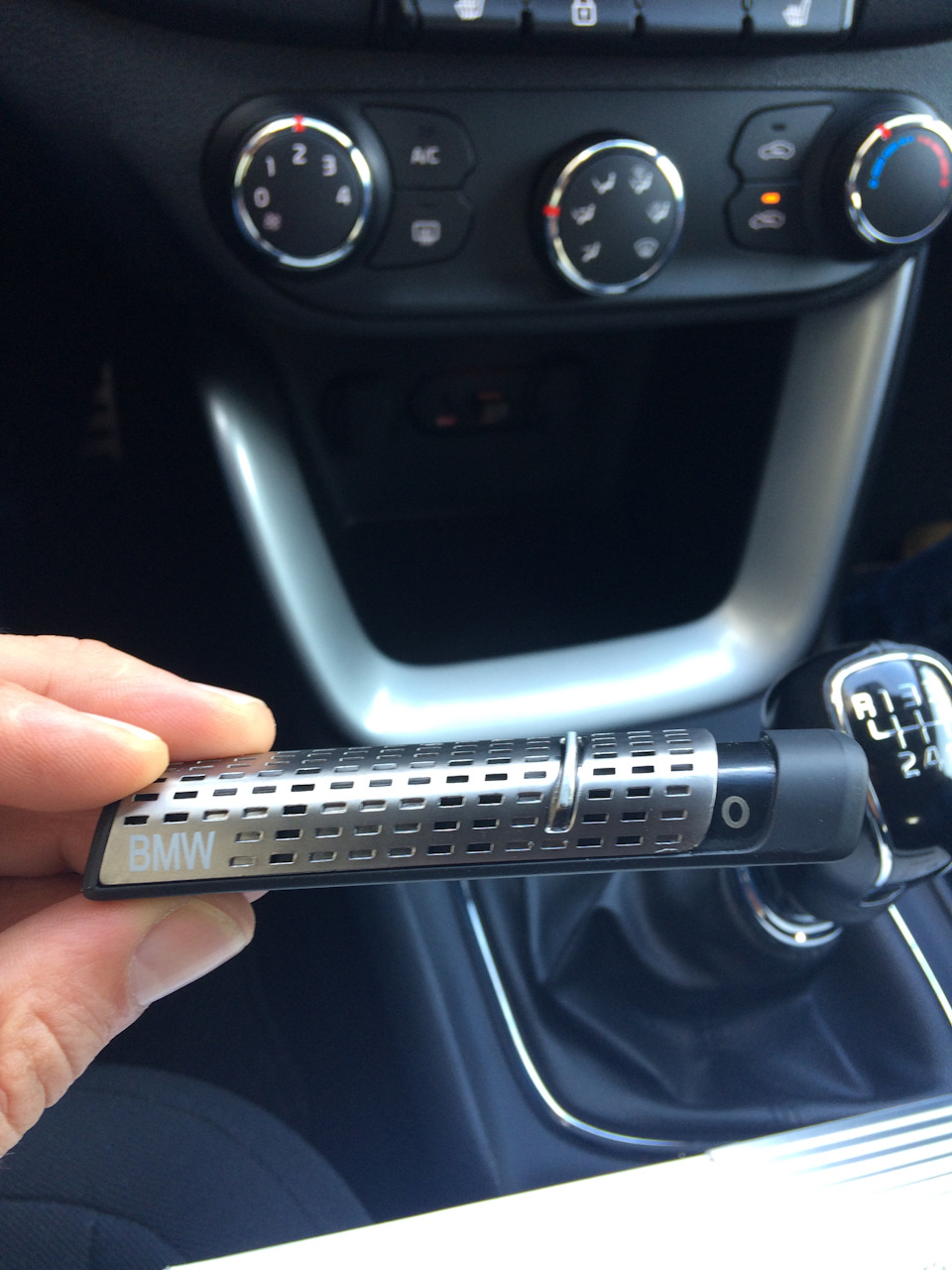 общий вид — KIA Ceed SW (2G)