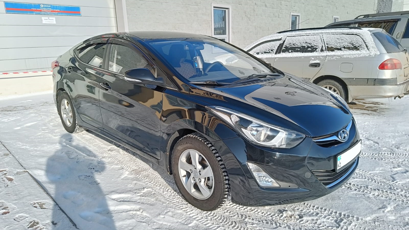 Hyundai elantra drive2