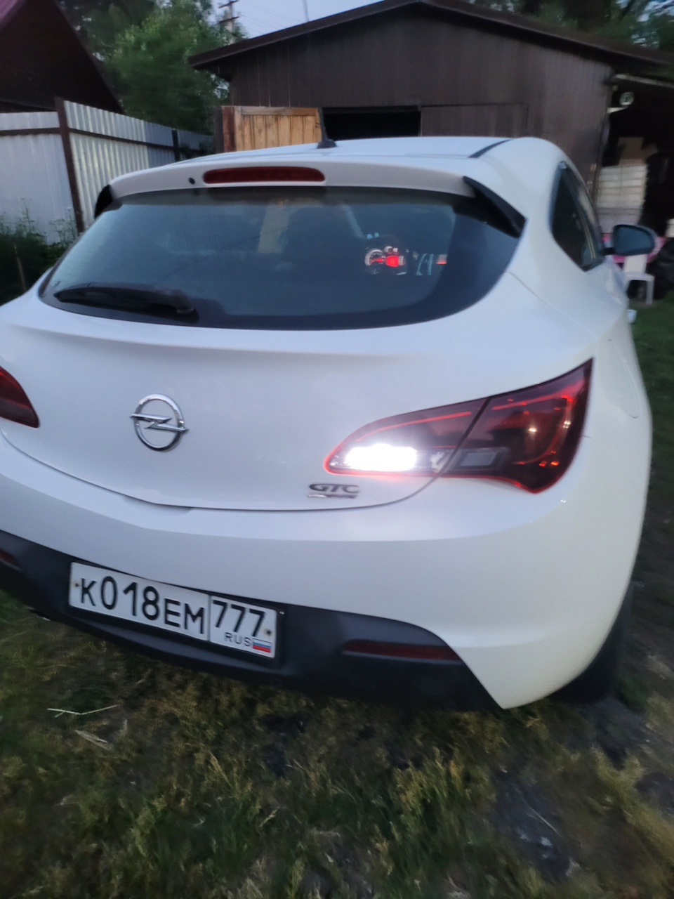 Начало led свет — Opel Astra J GTC, 1,4 л, 2014 года | просто так | DRIVE2