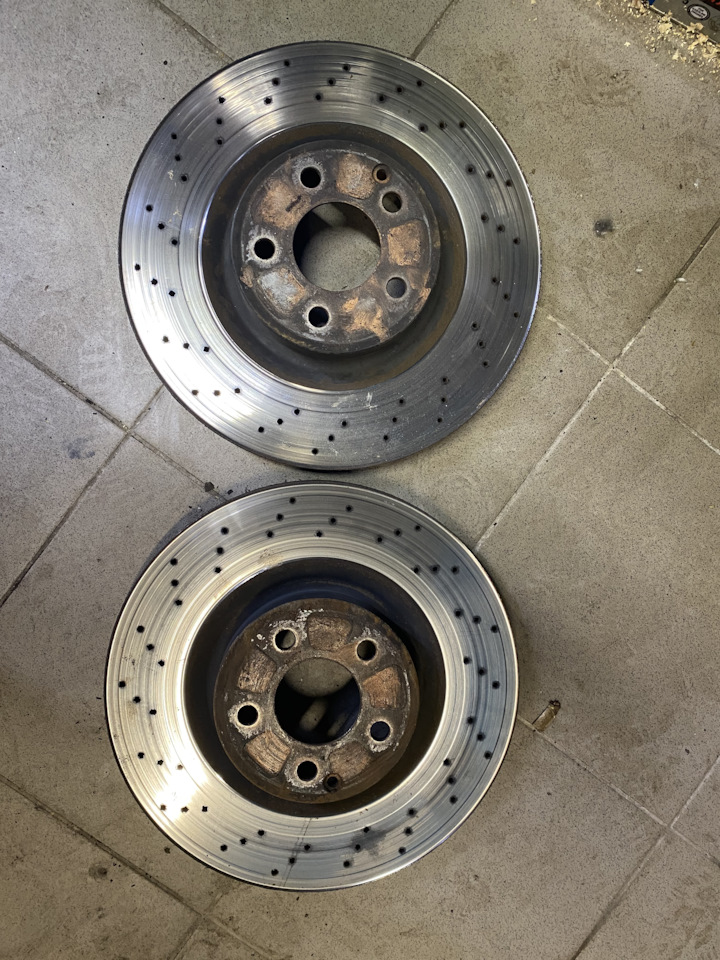 09A81711 Тормозной диск brembo | Запчасти на DRIVE2