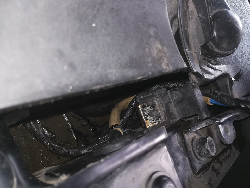 Трубка омывателя — Audi A4 (B6), 1,6 л, 2003 года | своими руками | DRIVE2