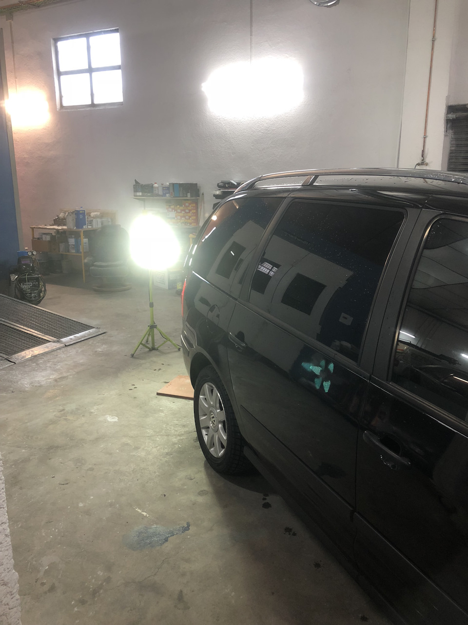 Фото в бортжурнале Volkswagen Sharan  (1G)