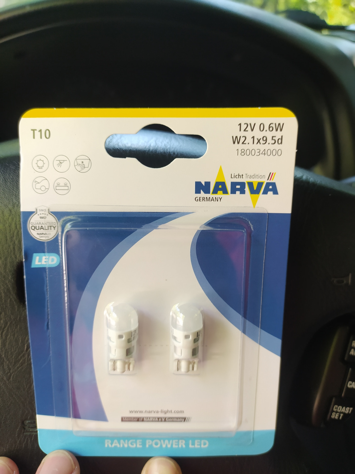 Замена ламп в габаритах на LED — Nissan Maxima QX (A33), 3 л, 2003 года ...