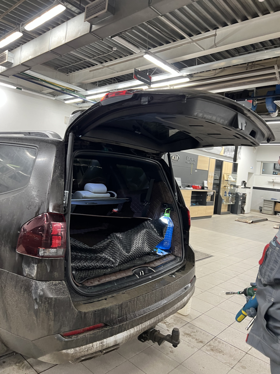 Photo from the logbook KIA Mohave (HM2)
