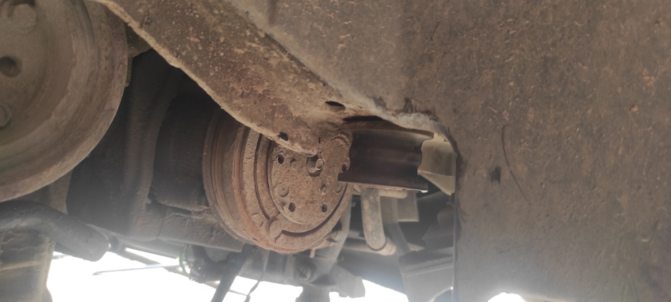 Замена сцепления, подушки КПП и как при замене сцепления поднять себе ...