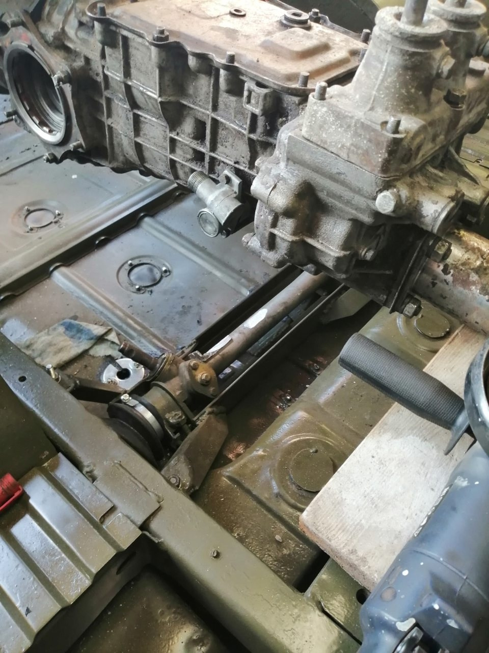 Стук при торможении в заднем колесе мазда 6 gh - 95 фото