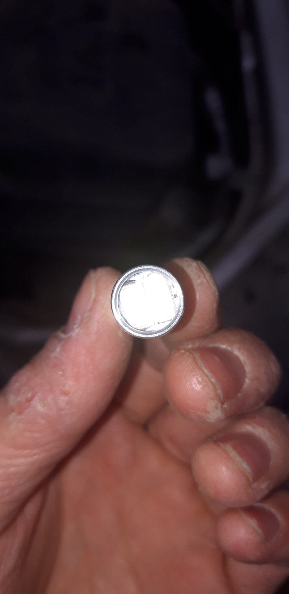 Новые лампочки в габариты — Lada Приора седан, 1,6 л, 2012 года ...